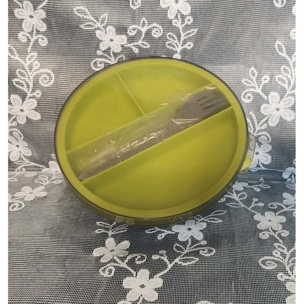 Pampered Chef Salad Cutting Bowl Set with Packaged utensils
